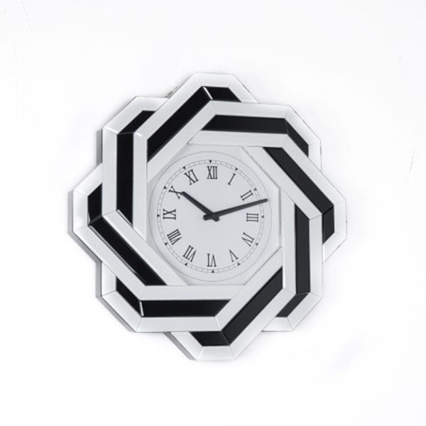 reloj forma flor plata y negro